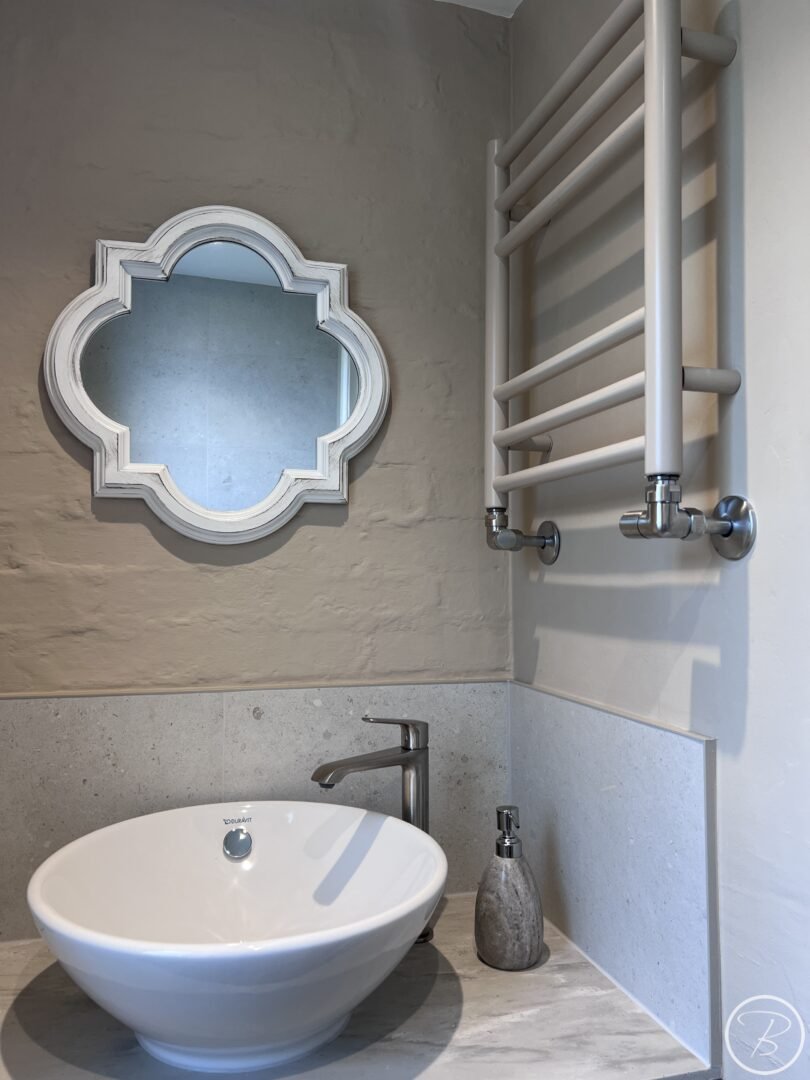 Bowl and Towel Rail