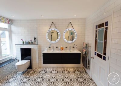 Ensuite in Cavendish