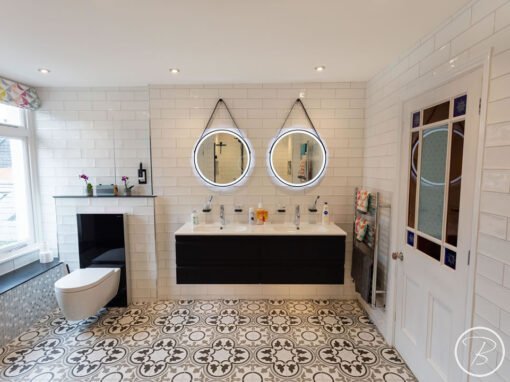 Ensuite in Cavendish