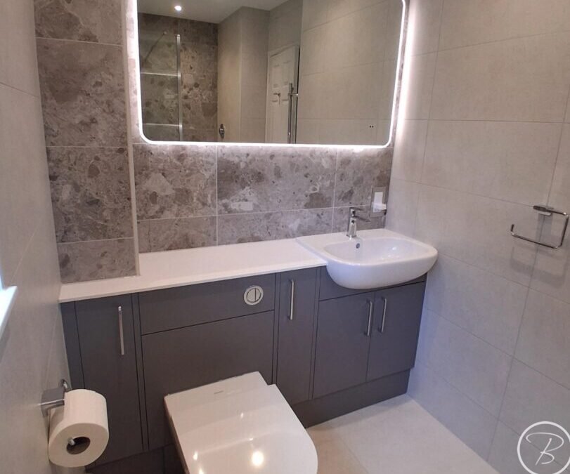 Fitted Furniture & Mirror