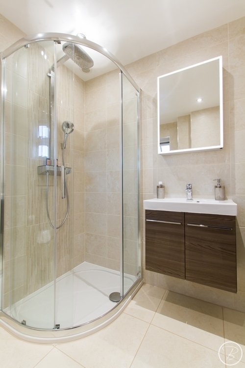 fully tiled ensuite