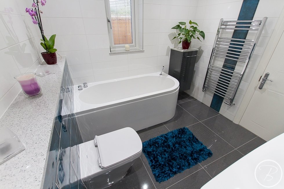 Feature Tiles