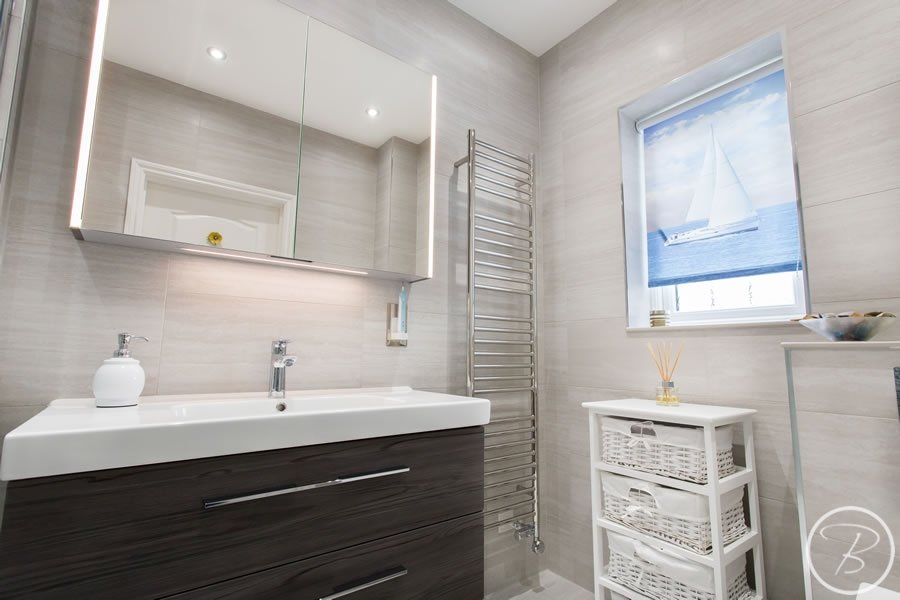 Guest Ensuite in Ipswich designed and installed by Baytree Bathrooms