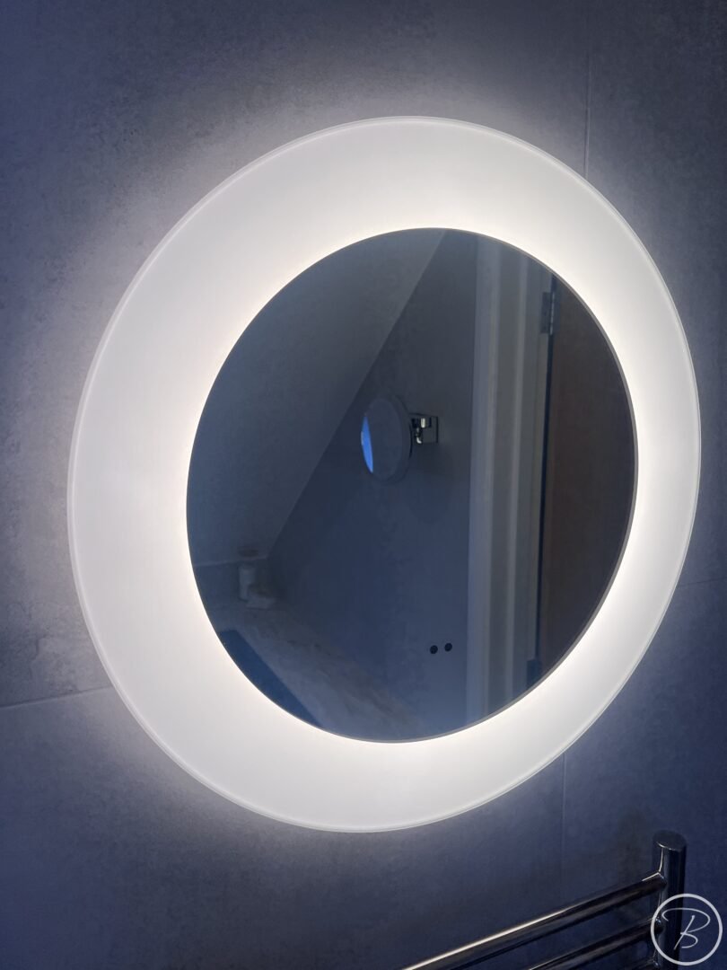 Large Illuminated Round Mirror