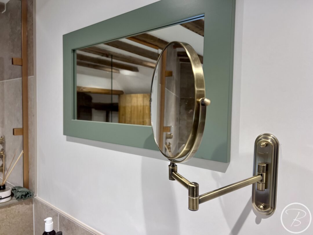 Mag Mirror