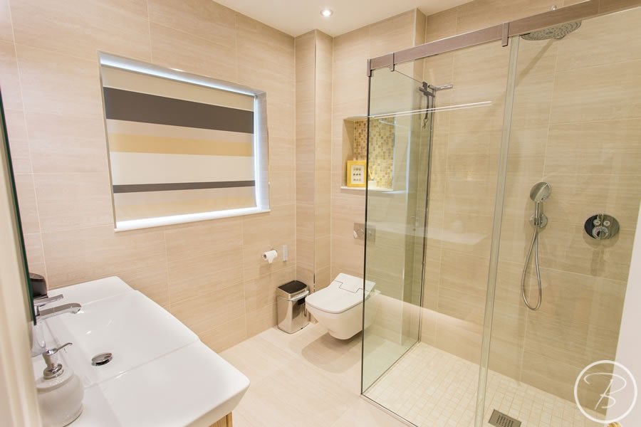 Master Ensuite in Ipswich designed and installed by Baytree Bathrooms