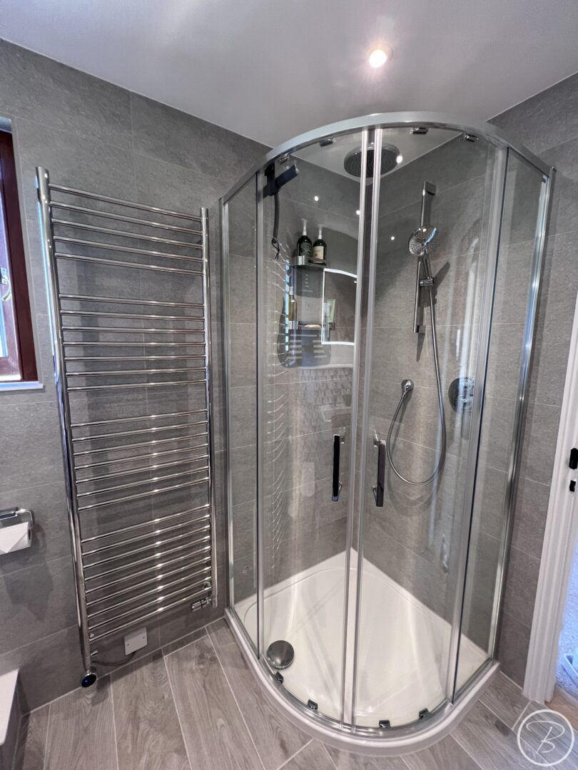SHower & Towel Rail