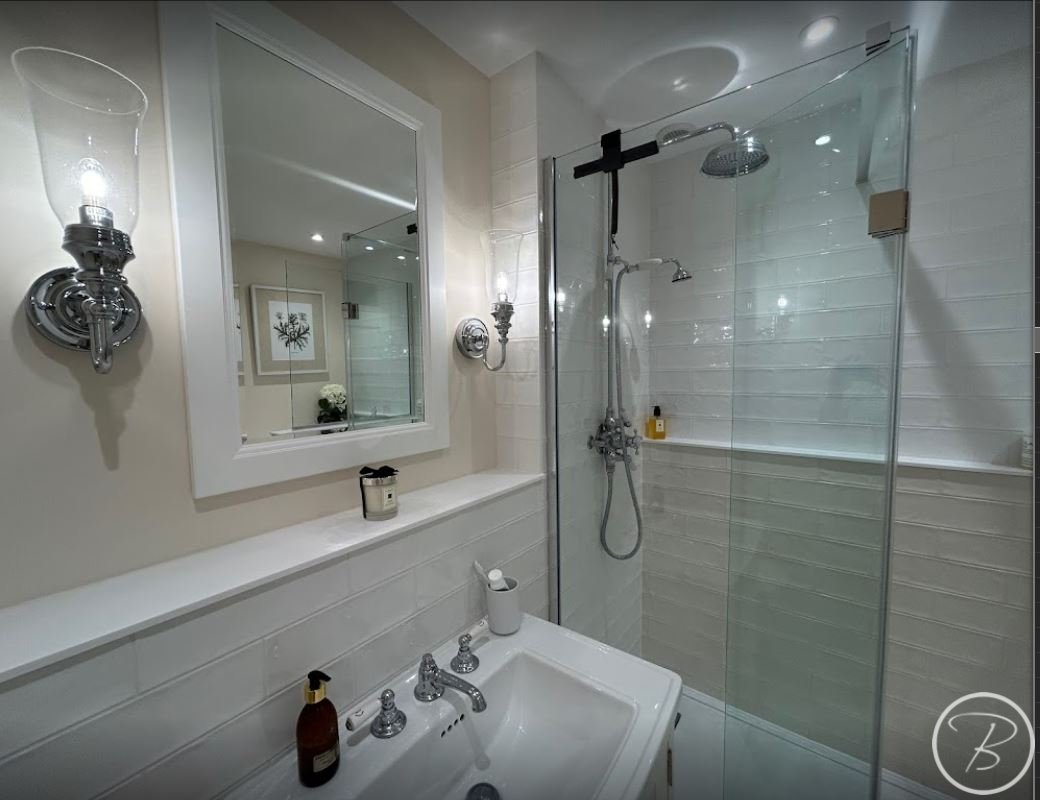 Shower & Mirror