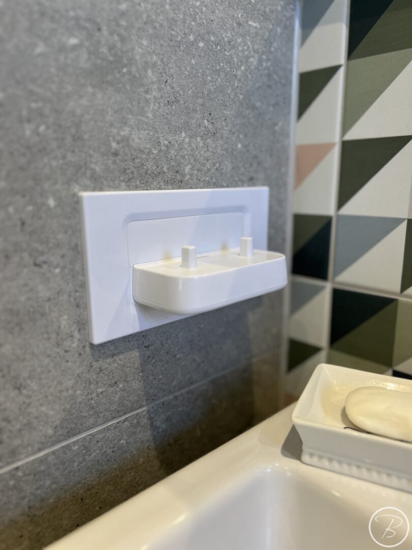 Toothbrush Charger