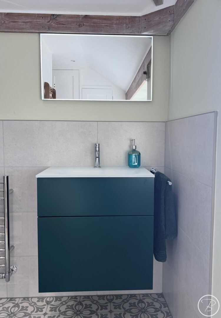 Vanity Unit & Mirror