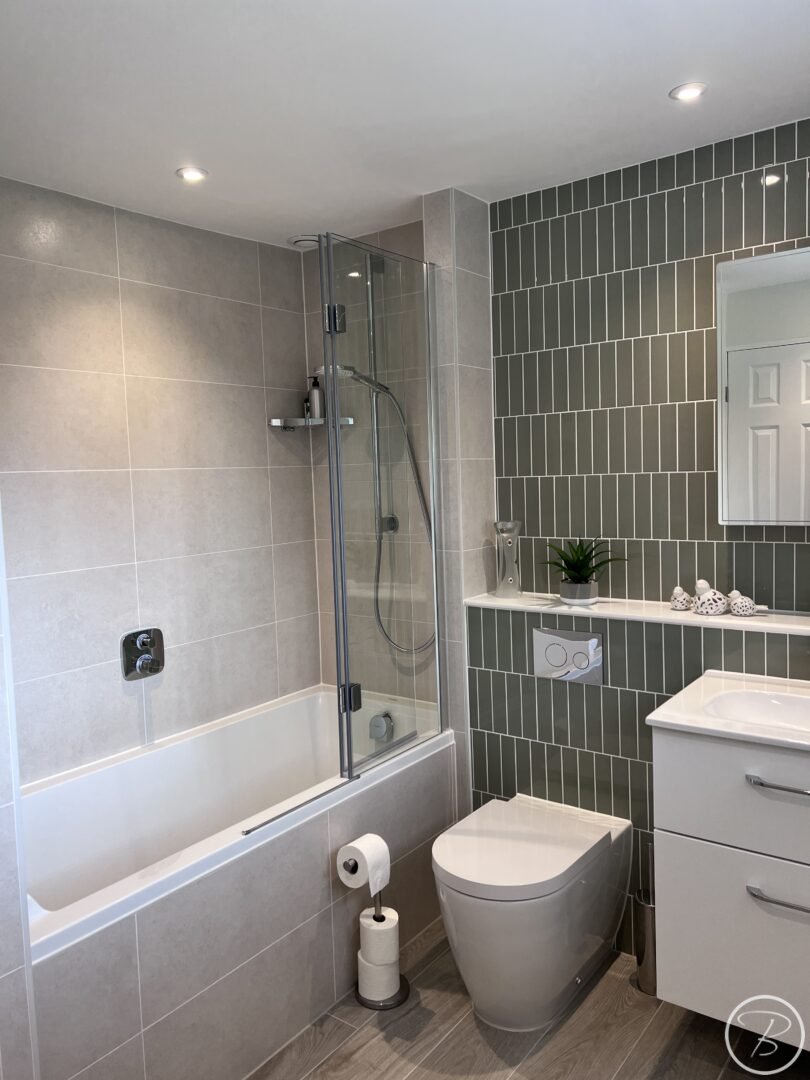 WC & Vanity View