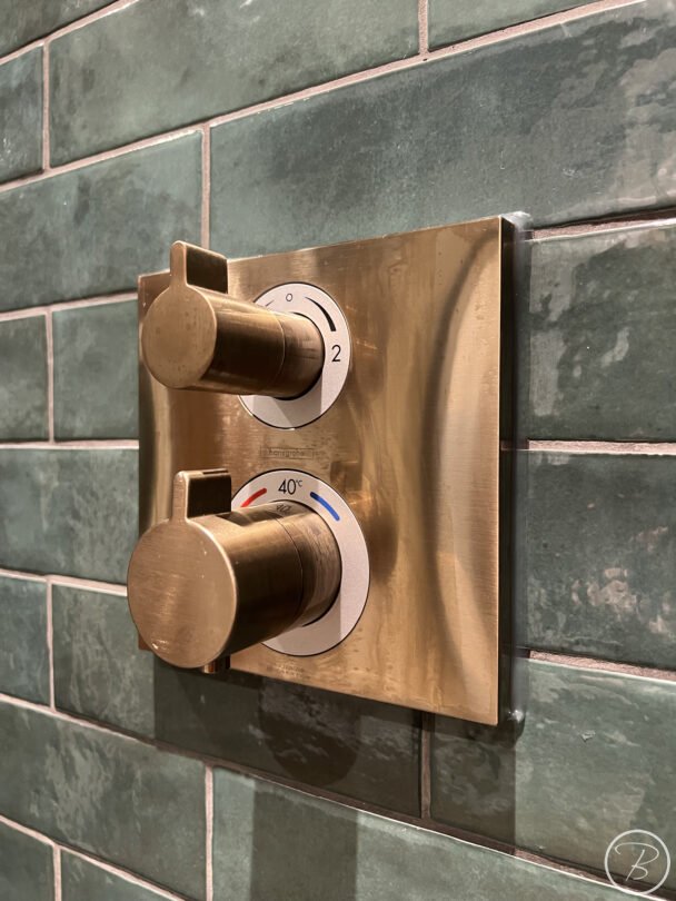 hg brushed bronze outlet controls